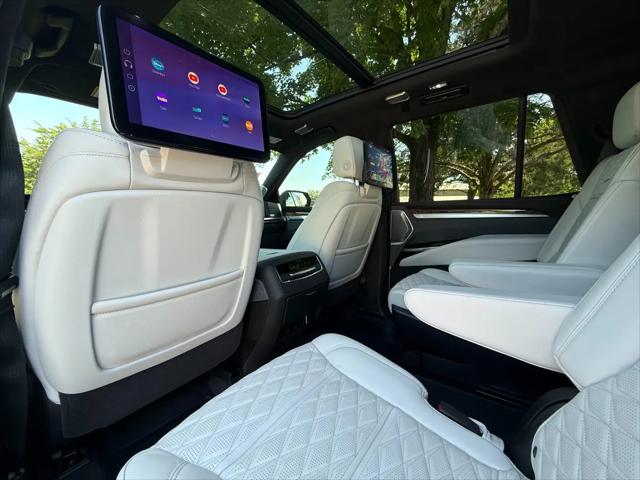 2026 Cadillac Escalade Platinum Luxury