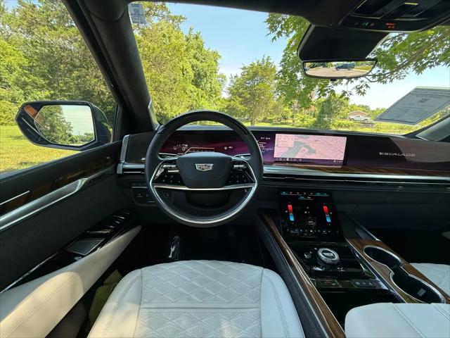 2026 Cadillac Escalade Platinum Luxury