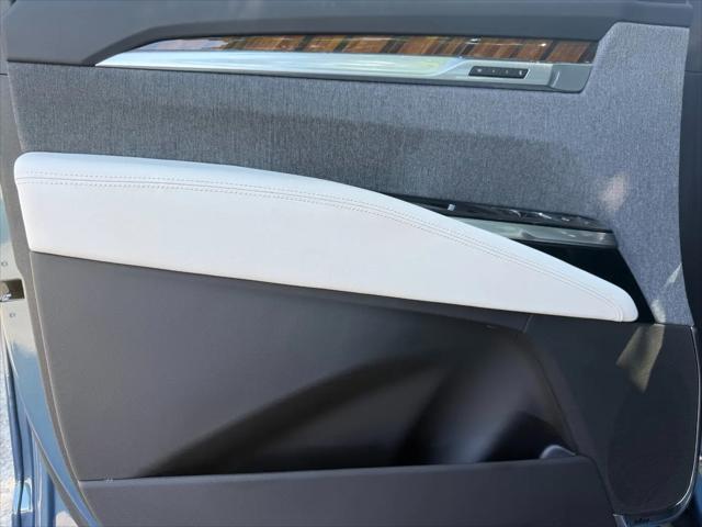 2026 Cadillac Escalade Platinum Luxury