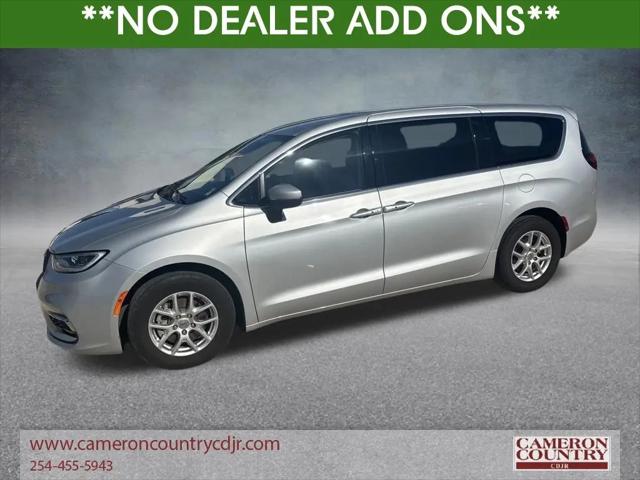 2023 Chrysler Pacifica Touring L for sale in Cameron, TX