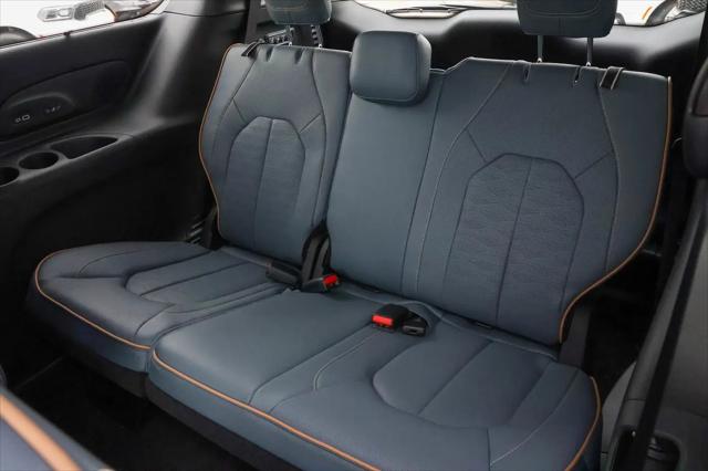 2027 Chrysler Pacifica Pinnacle