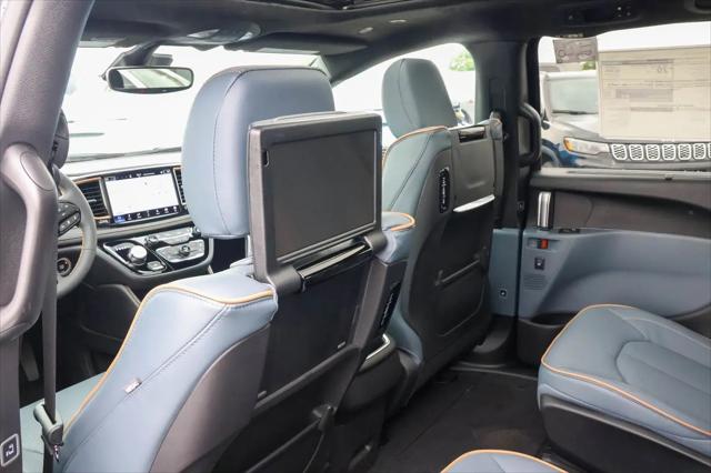 2027 Chrysler Pacifica Pinnacle