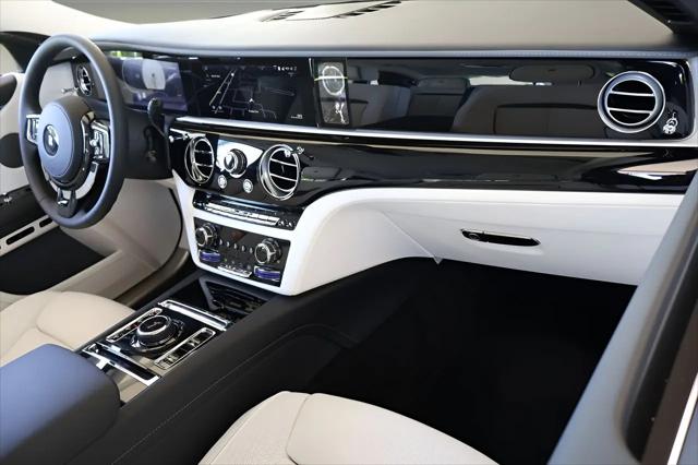 2027 Rolls-Royce Ghost Ghost