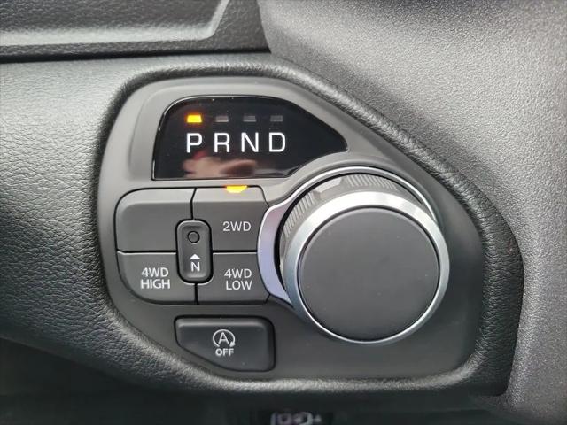 2026 Ram 1500 Express Crew Cab 4x4 57 Box