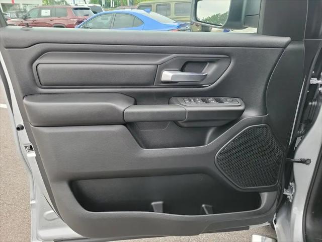 2026 Ram 1500 Express Crew Cab 4x4 57 Box