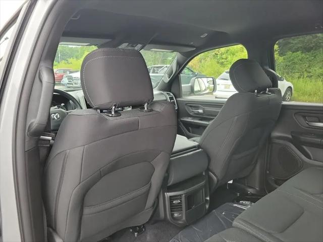 2026 Ram 1500 Express Crew Cab 4x4 57 Box