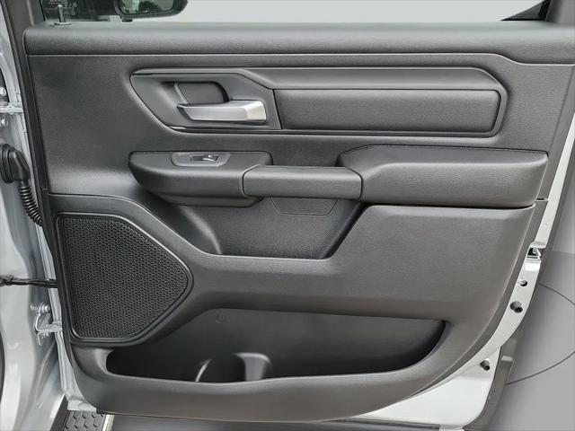 2026 Ram 1500 Express Crew Cab 4x4 57 Box