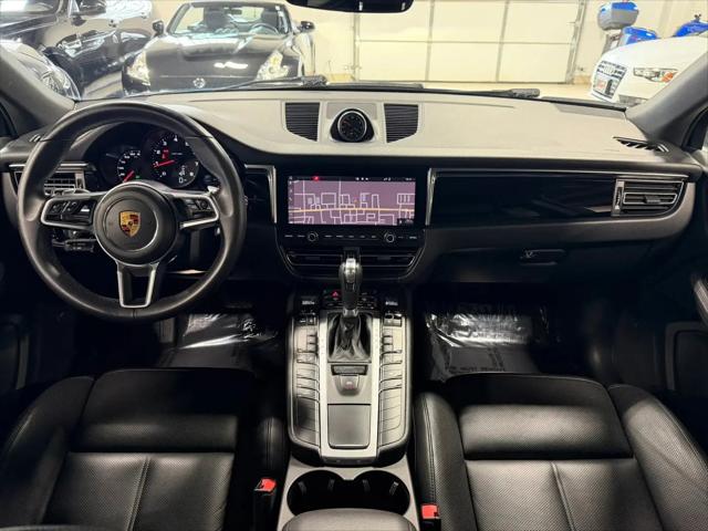 2021 Porsche Macan Macan