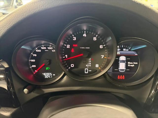 2021 Porsche Macan Macan
