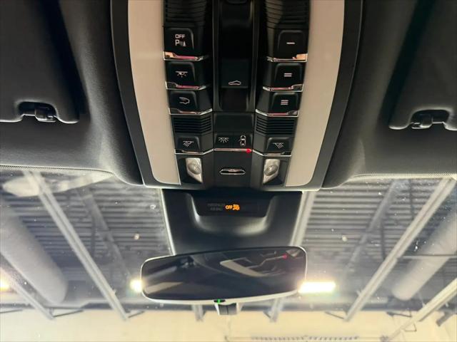 2021 Porsche Macan Macan
