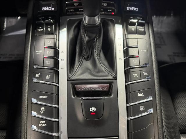 2021 Porsche Macan Macan
