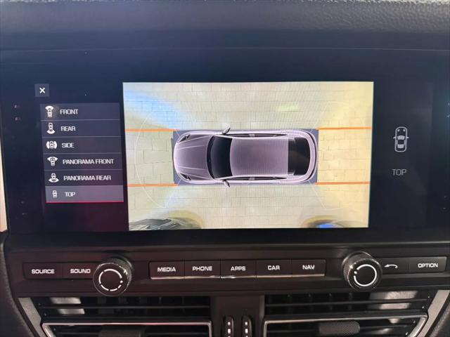 2021 Porsche Macan Macan