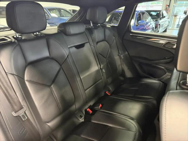 2021 Porsche Macan Macan