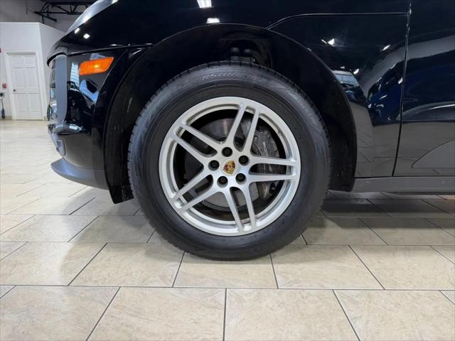 2021 Porsche Macan Macan