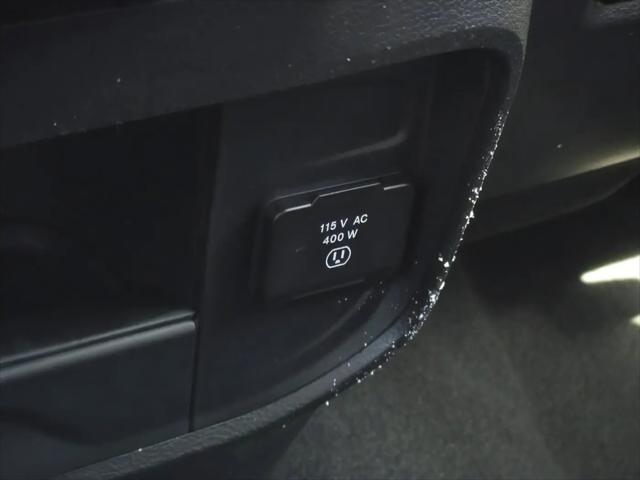 2026 Ram 3500 Tradesman Crew Cab 4x4 8 Box