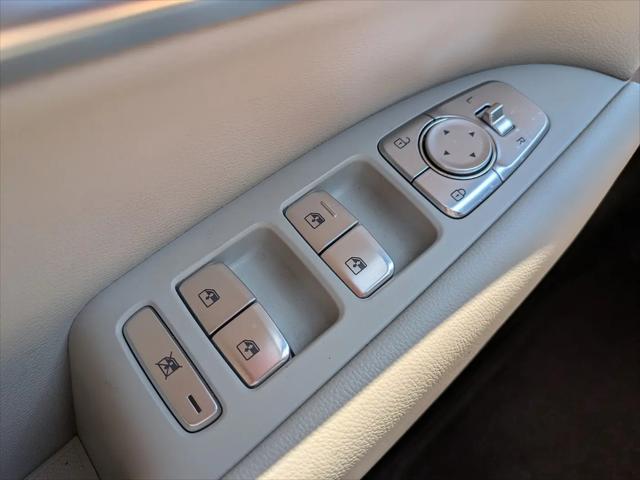 2023 Genesis G70 2.0T AWD