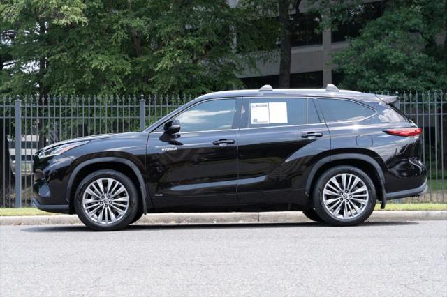 2021 Toyota Highlander Hybrid Platinum