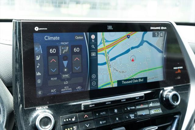 2021 Toyota Highlander Hybrid Platinum