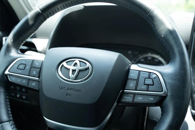 2021 Toyota Highlander Hybrid Platinum