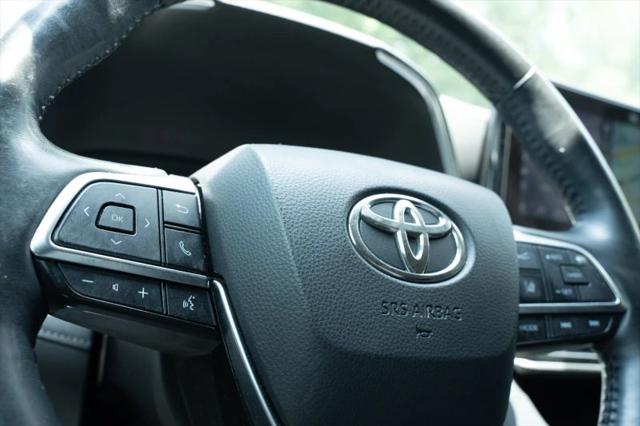 2021 Toyota Highlander Hybrid Platinum