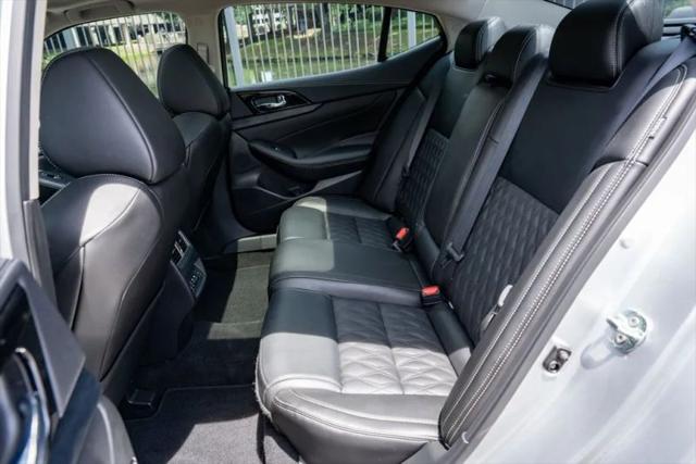 2023 Nissan Maxima Platinum Xtronic CVT