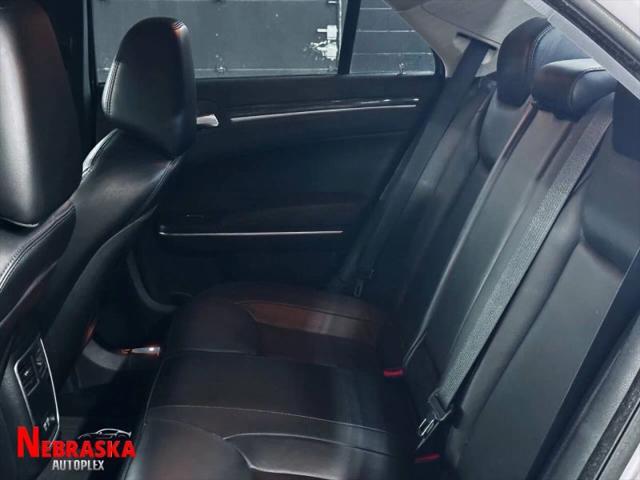 2015 Chrysler 300 Limited