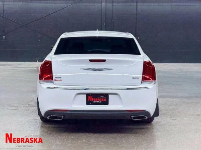 2015 Chrysler 300 Limited