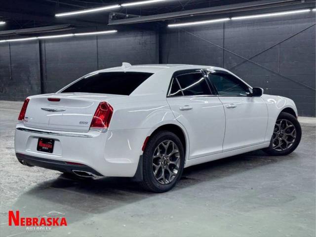 2015 Chrysler 300 Limited