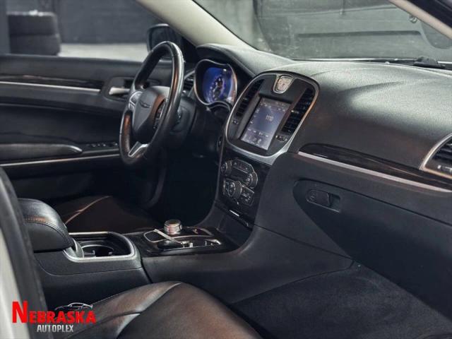 2015 Chrysler 300 Limited