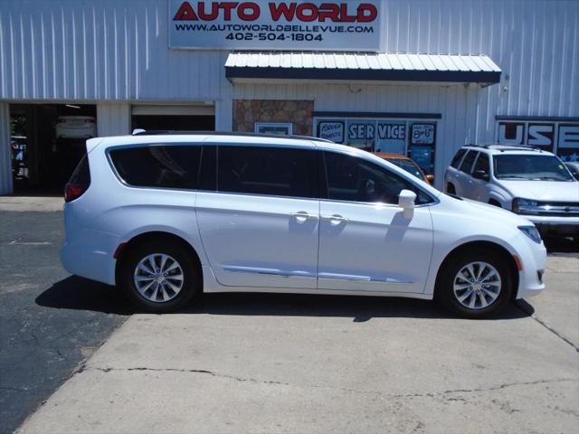 2017 Chrysler Pacifica Touring-L for sale in Omaha, NE