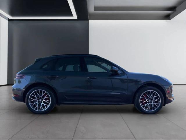 2017 Porsche Macan Turbo