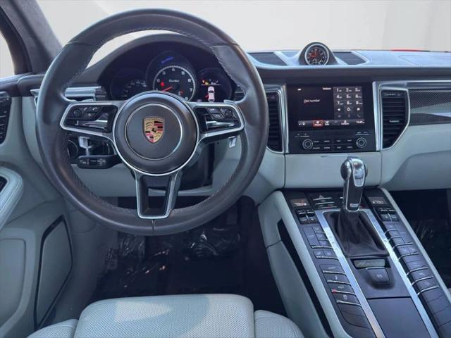 2017 Porsche Macan Turbo