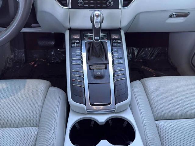2017 Porsche Macan Turbo