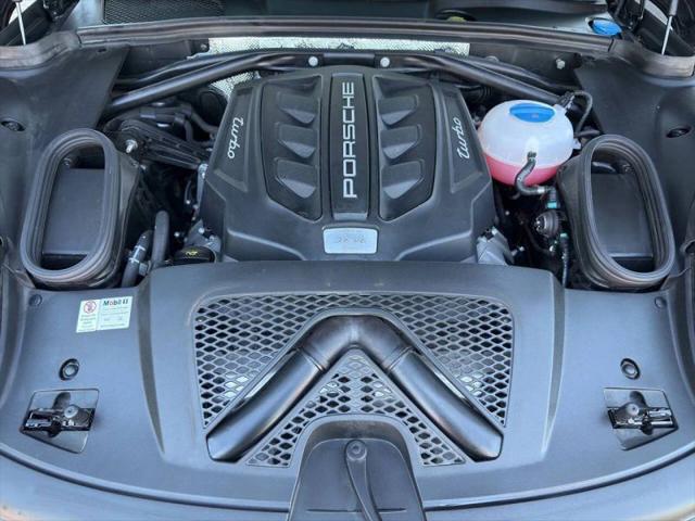 2017 Porsche Macan Turbo