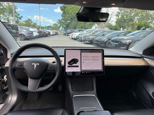 2021 Tesla Model 3 Standard Range Plus Rear-Wheel Drive
