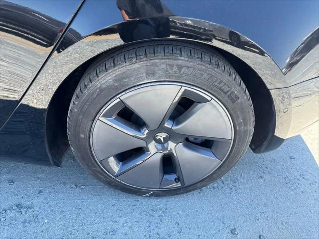 2021 Tesla Model 3 Standard Range Plus Rear-Wheel Drive