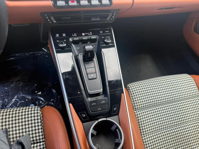 2023 Porsche 911 Turbo S Cabriolet