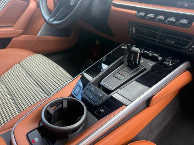 2023 Porsche 911 Turbo S Cabriolet