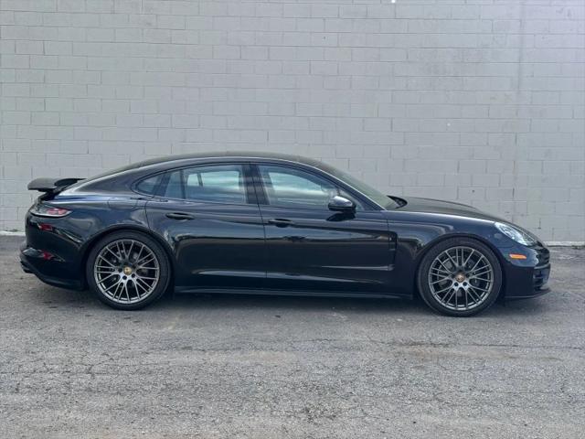 2023 Porsche Panamera 4 Platinum Edition