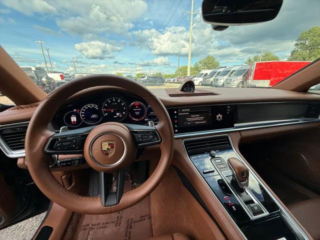 2023 Porsche Panamera 4 Platinum Edition