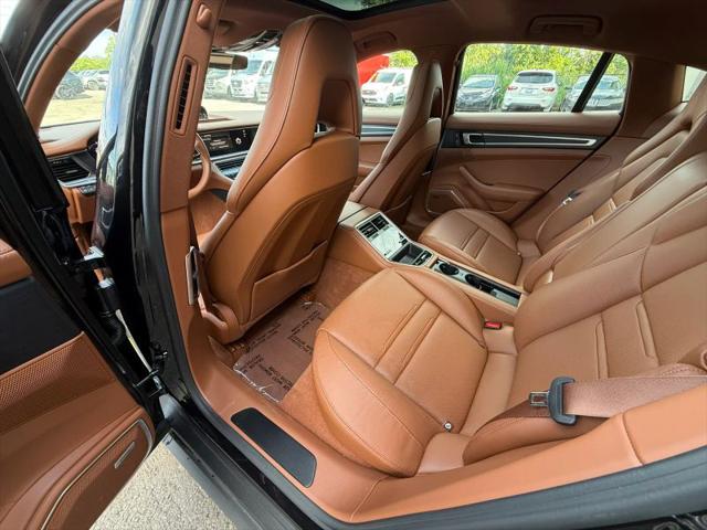 2023 Porsche Panamera 4 Platinum Edition