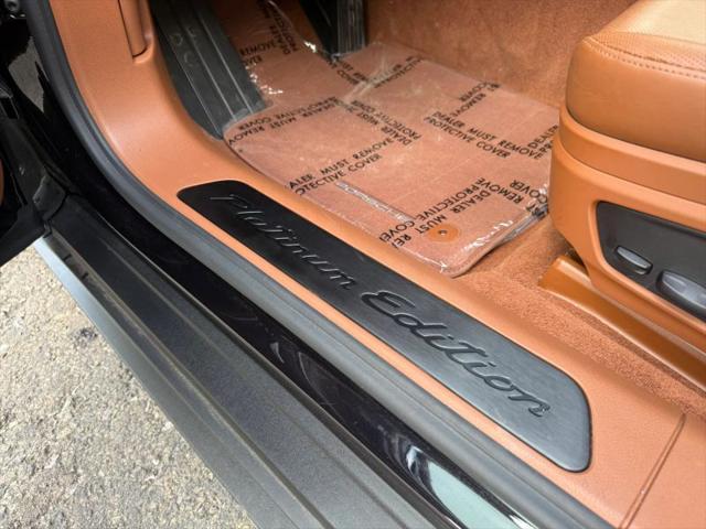 2023 Porsche Panamera 4 Platinum Edition