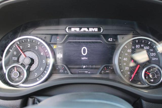 2026 Ram 1500 Express Crew Cab 4x4 5'7" Box