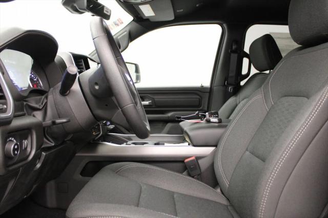 2026 Ram 1500 Express Crew Cab 4x4 5'7" Box
