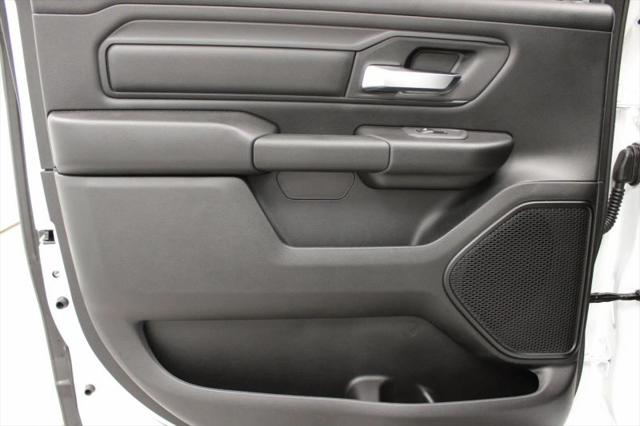 2026 Ram 1500 Express Crew Cab 4x4 5'7" Box