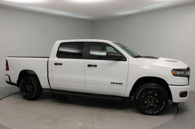2026 Ram 1500 Express Crew Cab 4x4 5'7" Box