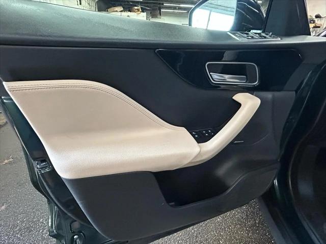 2018 Jaguar F-PACE 25t Premium