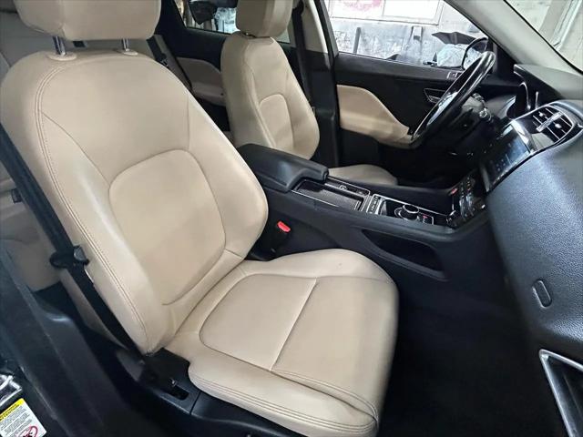 2018 Jaguar F-PACE 25t Premium