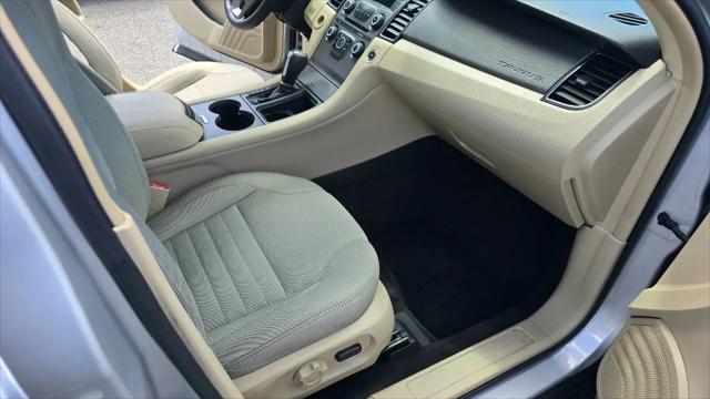 2015 Ford Taurus SE