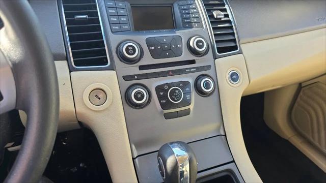 2015 Ford Taurus SE